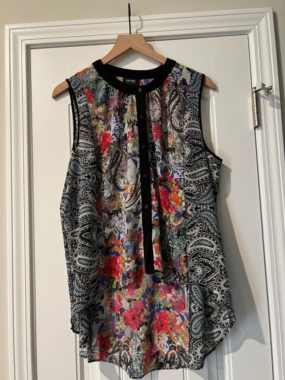 Nicole by Nicole Miller floral artsy Top